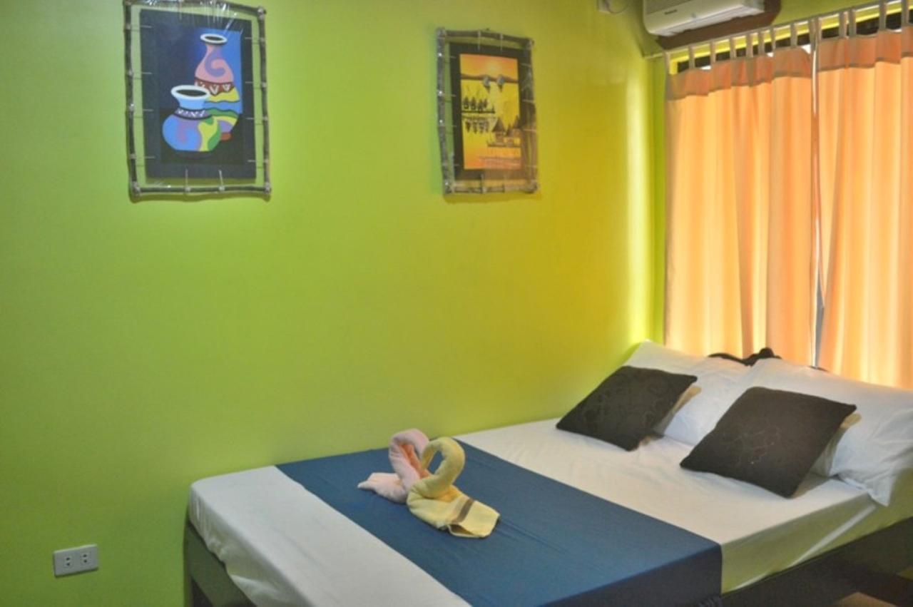 Amelia Homestay Puerto Princesa Exteriör bild